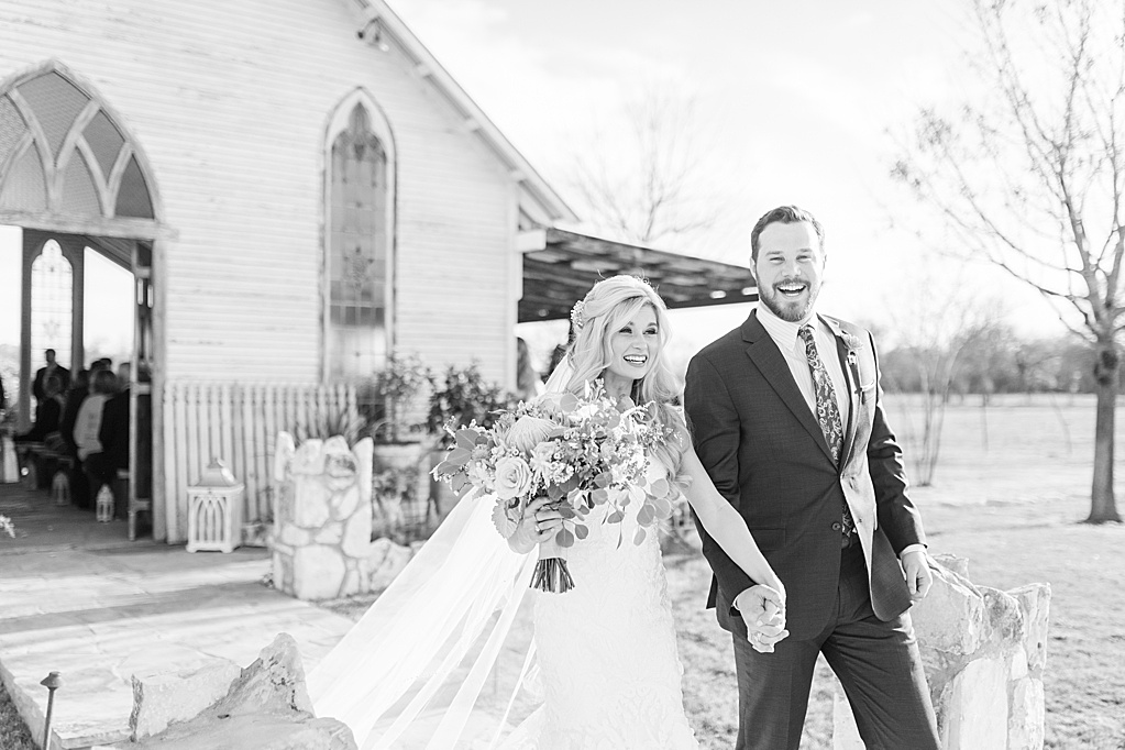 Gruene Estate Spring Wedding in New Braunfels Texas by Allison Jeffers Photography 0076