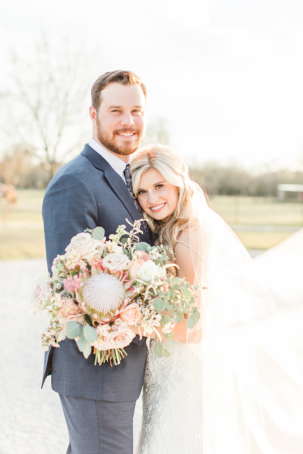 Gruene Estate Spring Wedding in New Braunfels Texas by Allison Jeffers Photography 0110