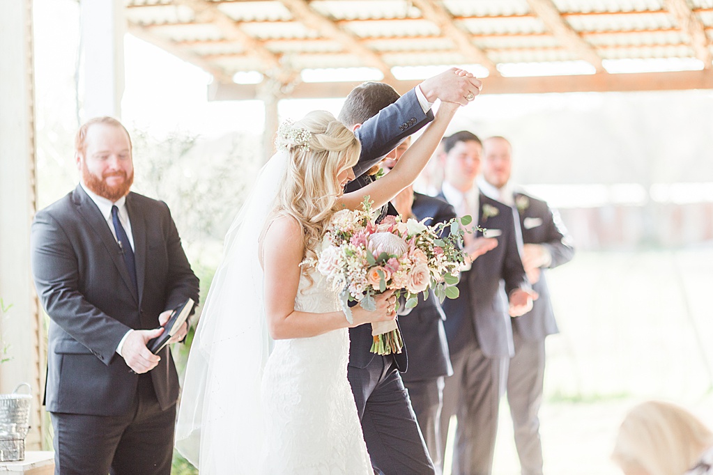 Gruene Estate Spring Wedding in New Braunfels Texas by Allison Jeffers Photography 0139