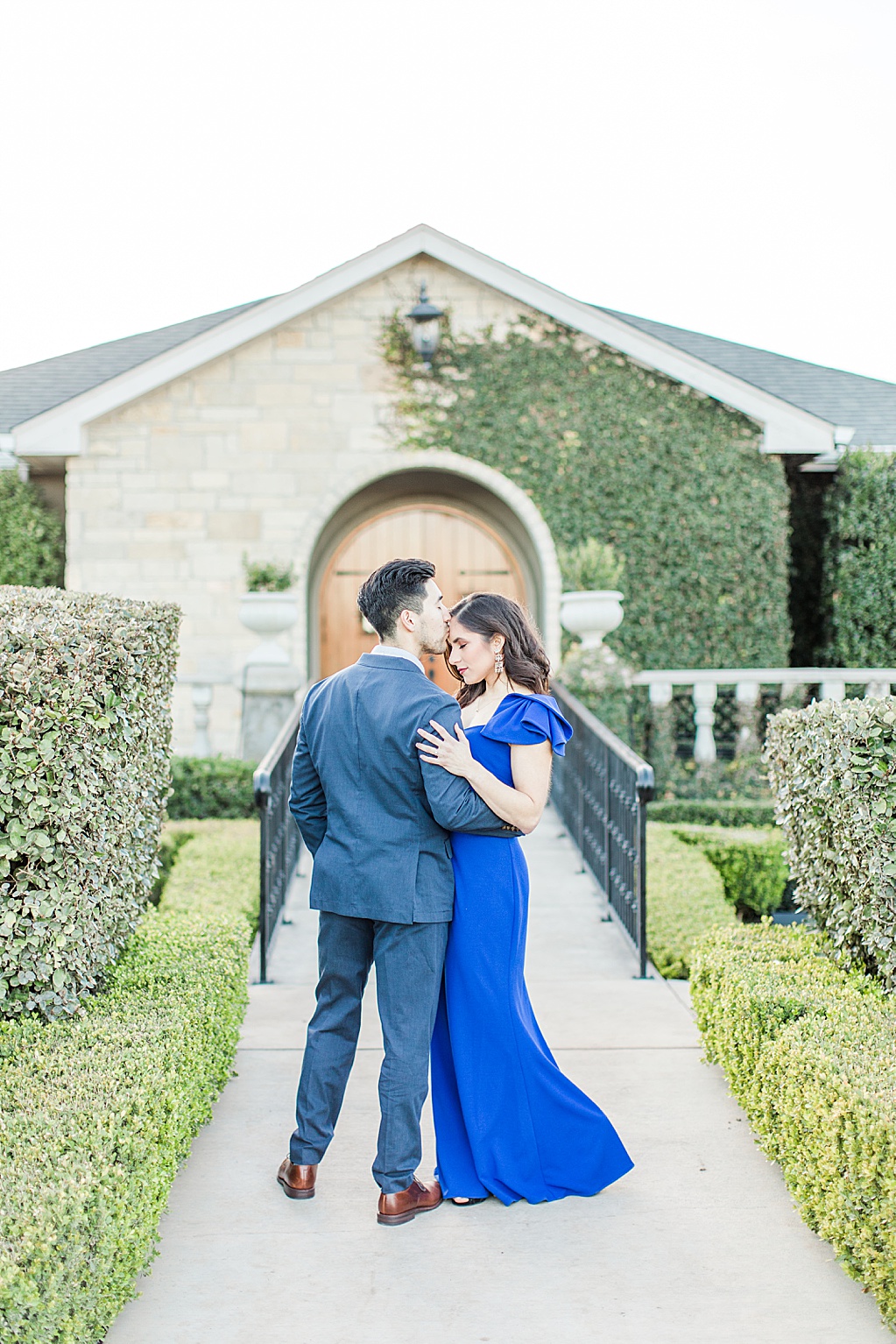 The Gardens of Cranesbury View New Braunfels Engagement Photos by Allison Jeffers Wedding Photography 0075