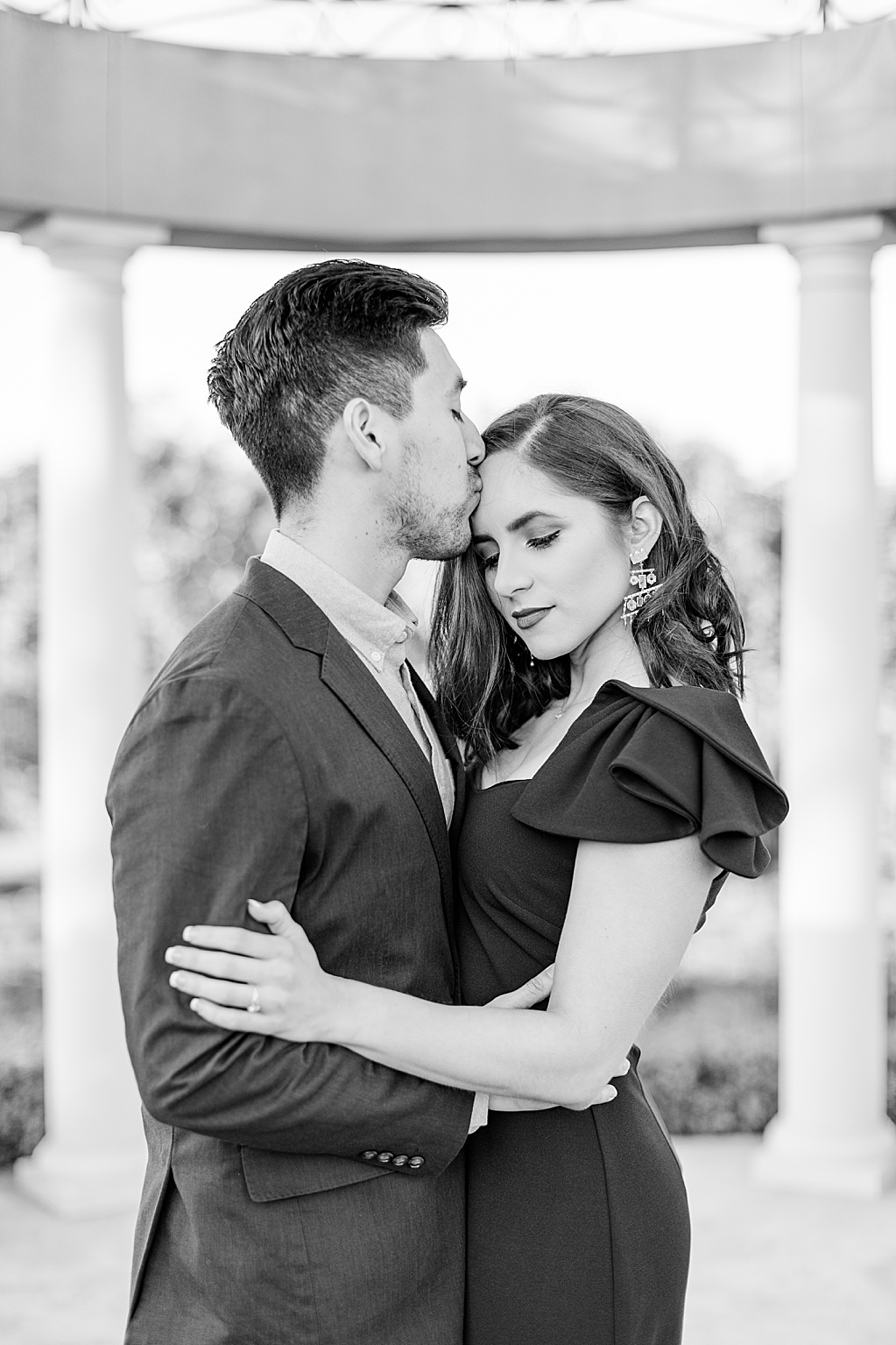 The Gardens of Cranesbury View New Braunfels Engagement Photos by Allison Jeffers Wedding Photography 0094