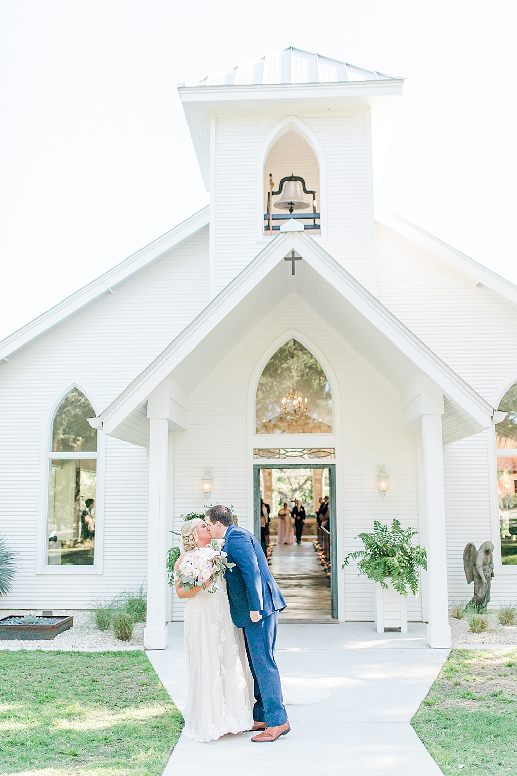 A spring blush and navy wedding at The Chandelier of Gruene Wedding Venue in New Braunfels Texas 0082