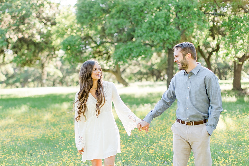 Engagement Photos at The Oaks At Boerne Wedding Venue 0016
