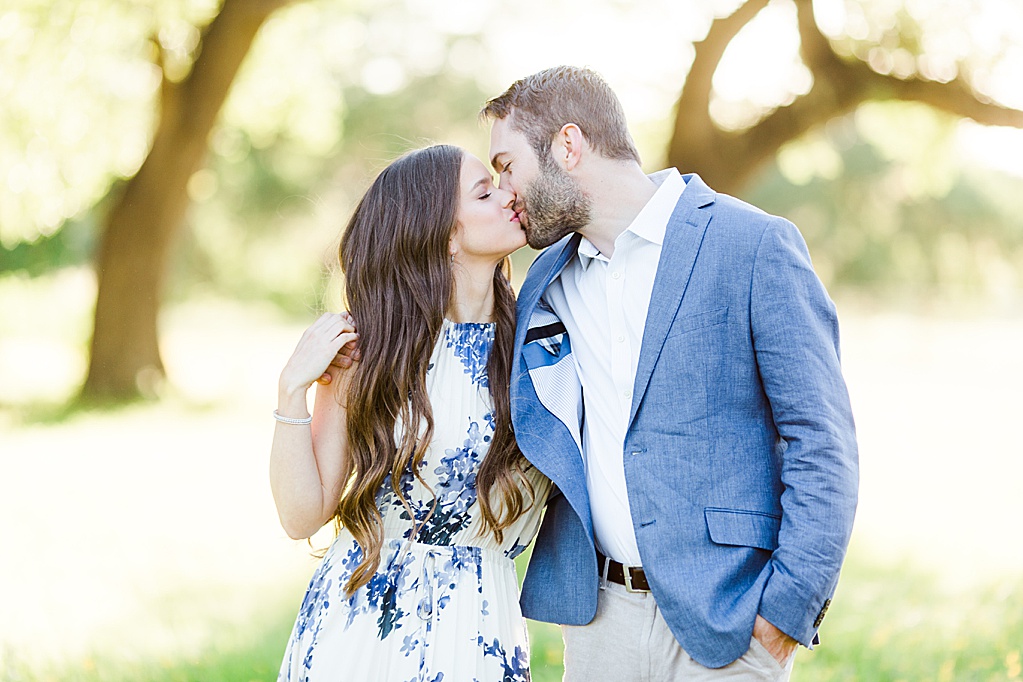 Engagement Photos at The Oaks At Boerne Wedding Venue 0040