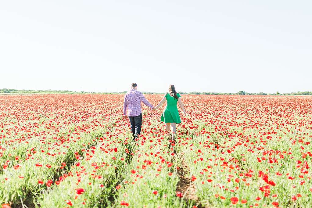 Engagement Photos in Fredericksburg Texas with wildflowers at the wildseed farms 0001