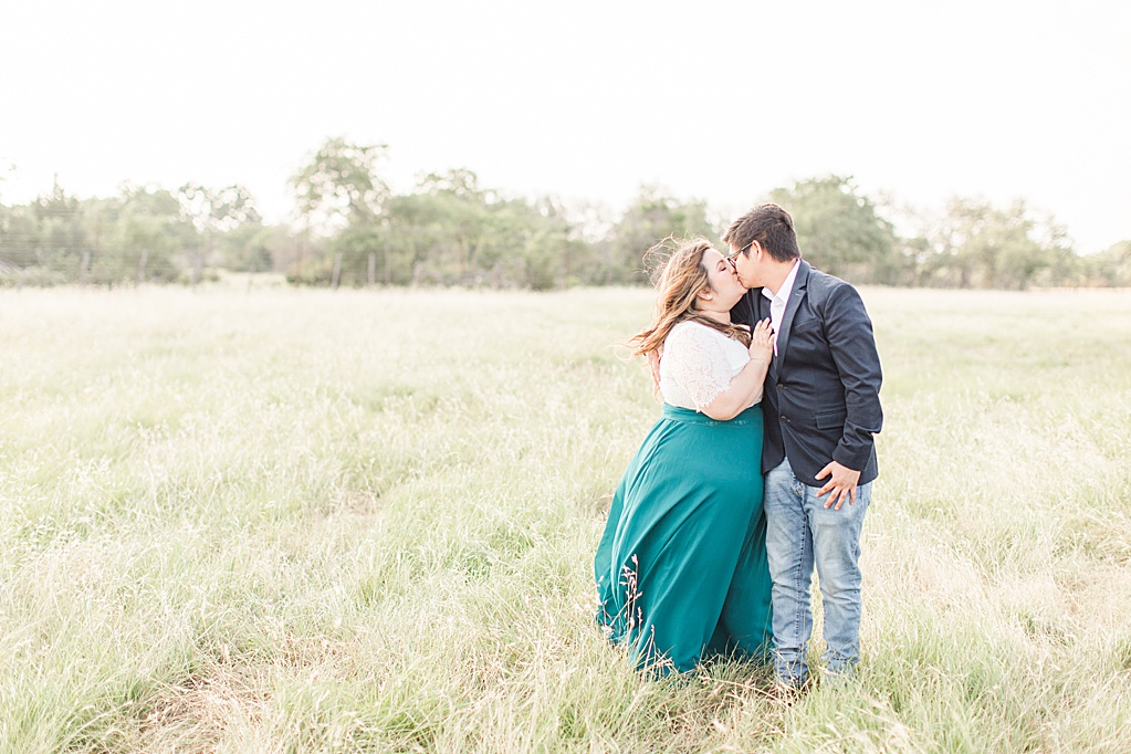 A Texas Engagement Session with Elephants in Fredericksburg 0001