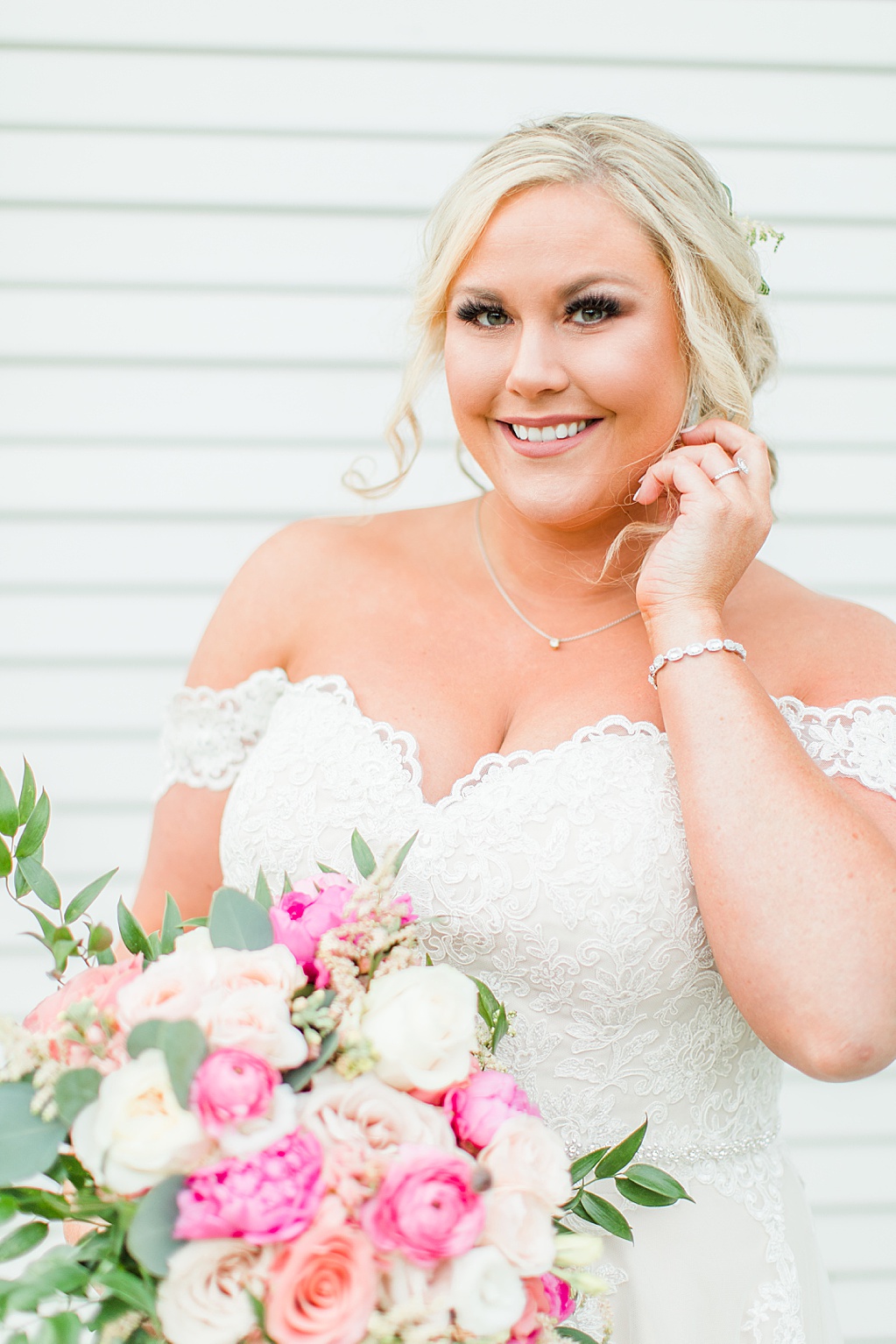 Spring Bridal Photos at The Chandelier of Gruene in New Braunfels texas 0016