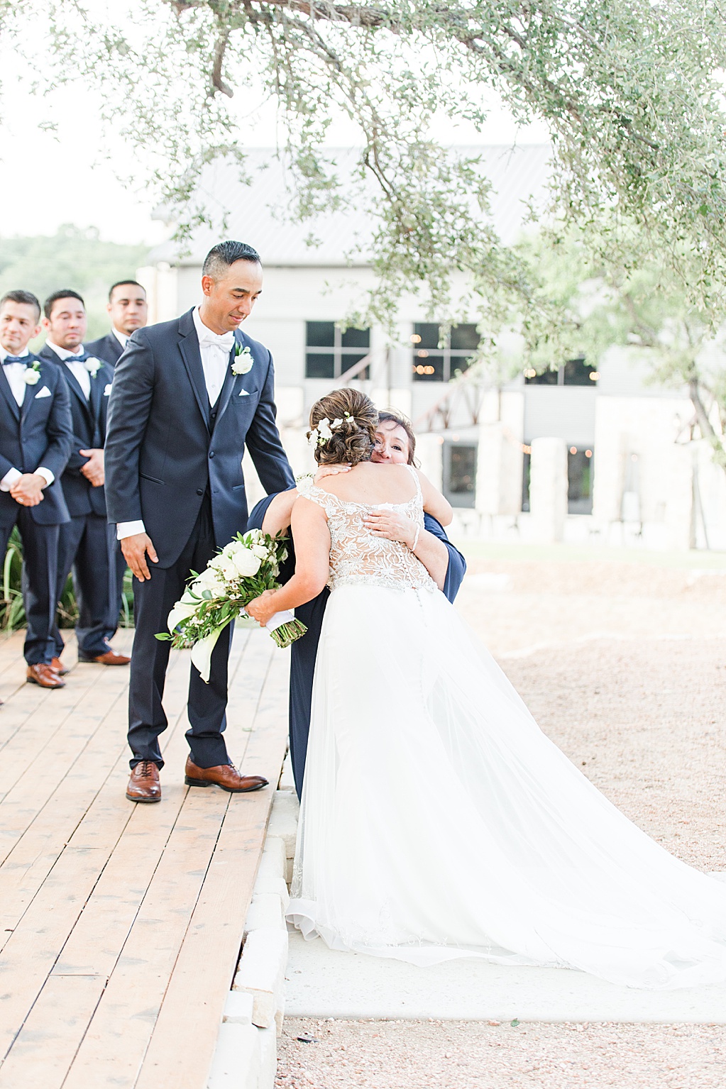 Park 31 Wedding Photos in Spring Branch Texas By Allison Jeffers Wedding Photography 0056