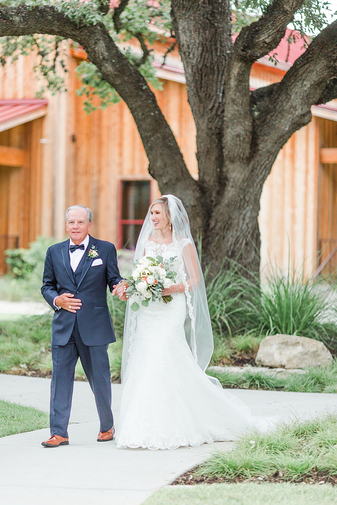 Fall Wedding at The Chandelier of Gruene in New Braunfels Texas by Allison Jeffers Photography 0055