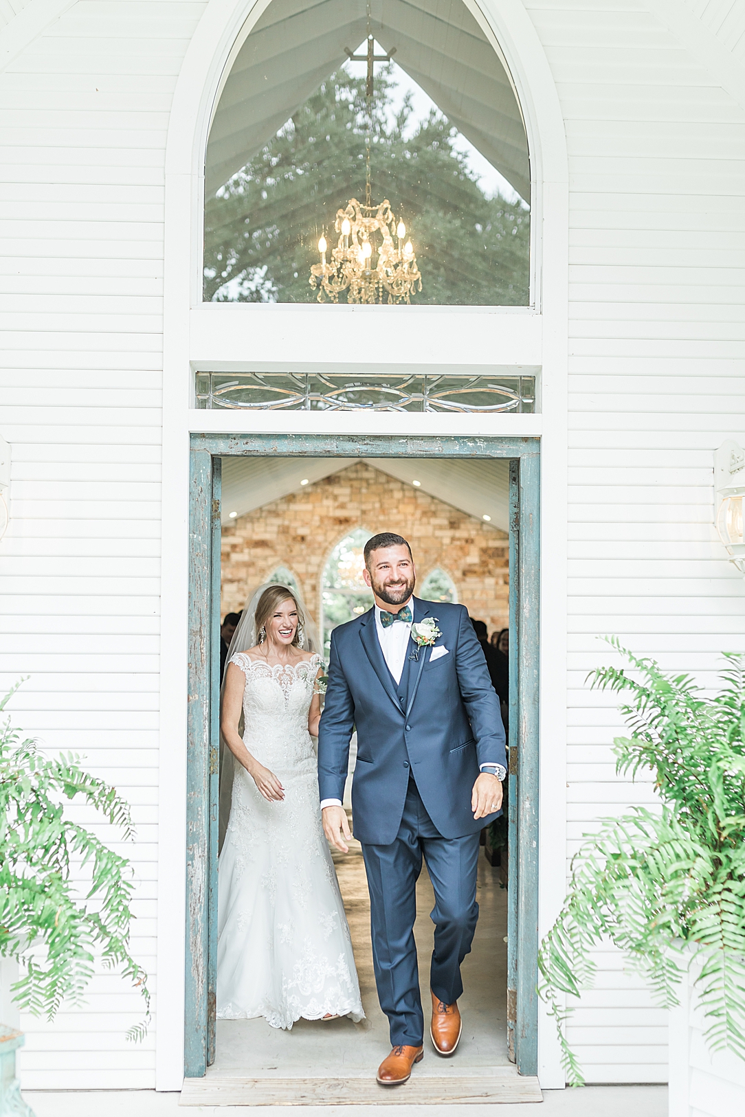 Fall Wedding at The Chandelier of Gruene in New Braunfels Texas by Allison Jeffers Photography 0078