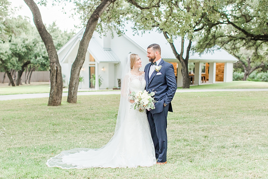 Fall Wedding at The Chandelier of Gruene in New Braunfels Texas by Allison Jeffers Photography 0116