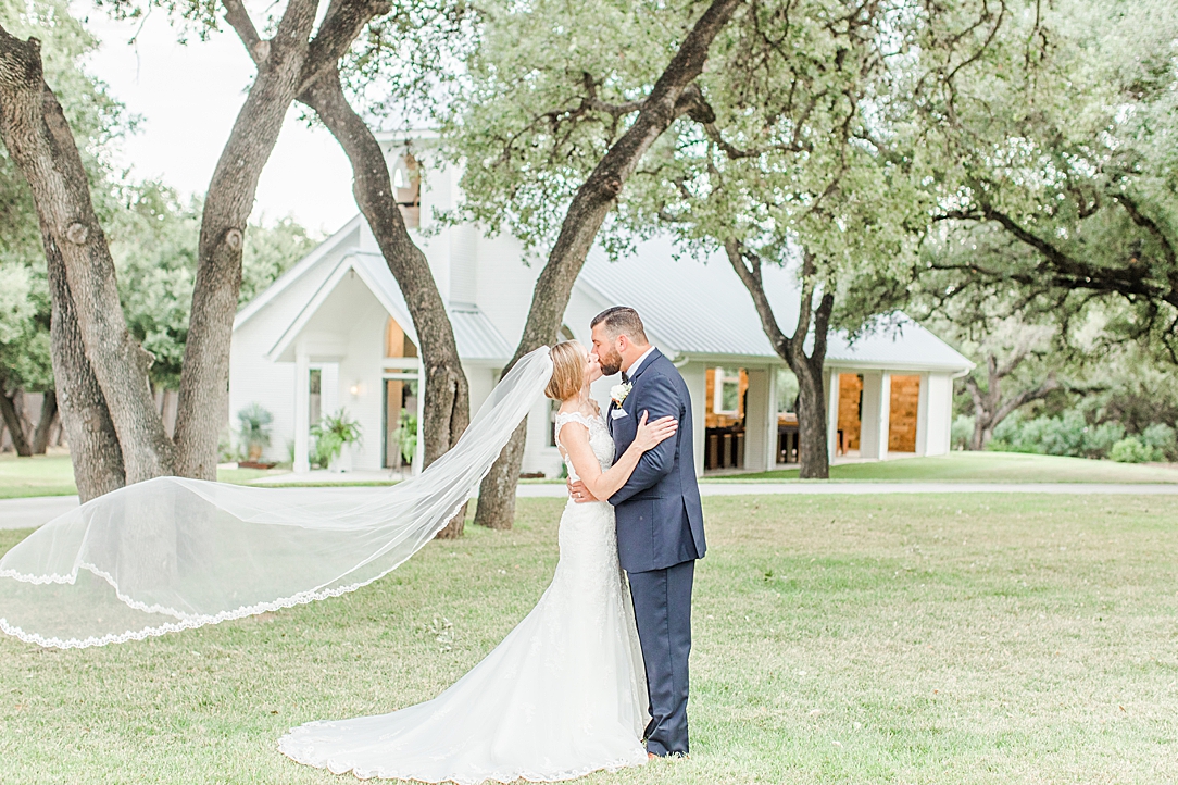 Fall Wedding at The Chandelier of Gruene in New Braunfels Texas by Allison Jeffers Photography 0125
