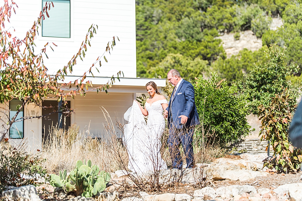 A Contigo Ranch Fall Wedding in Fredericksburg Texas by Allison Jeffers Photography 0024
