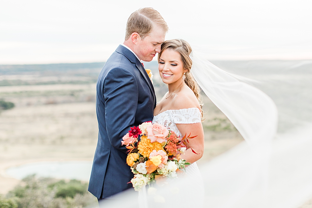 A Contigo Ranch Fall Wedding in Fredericksburg Texas by Allison Jeffers Photography 0121