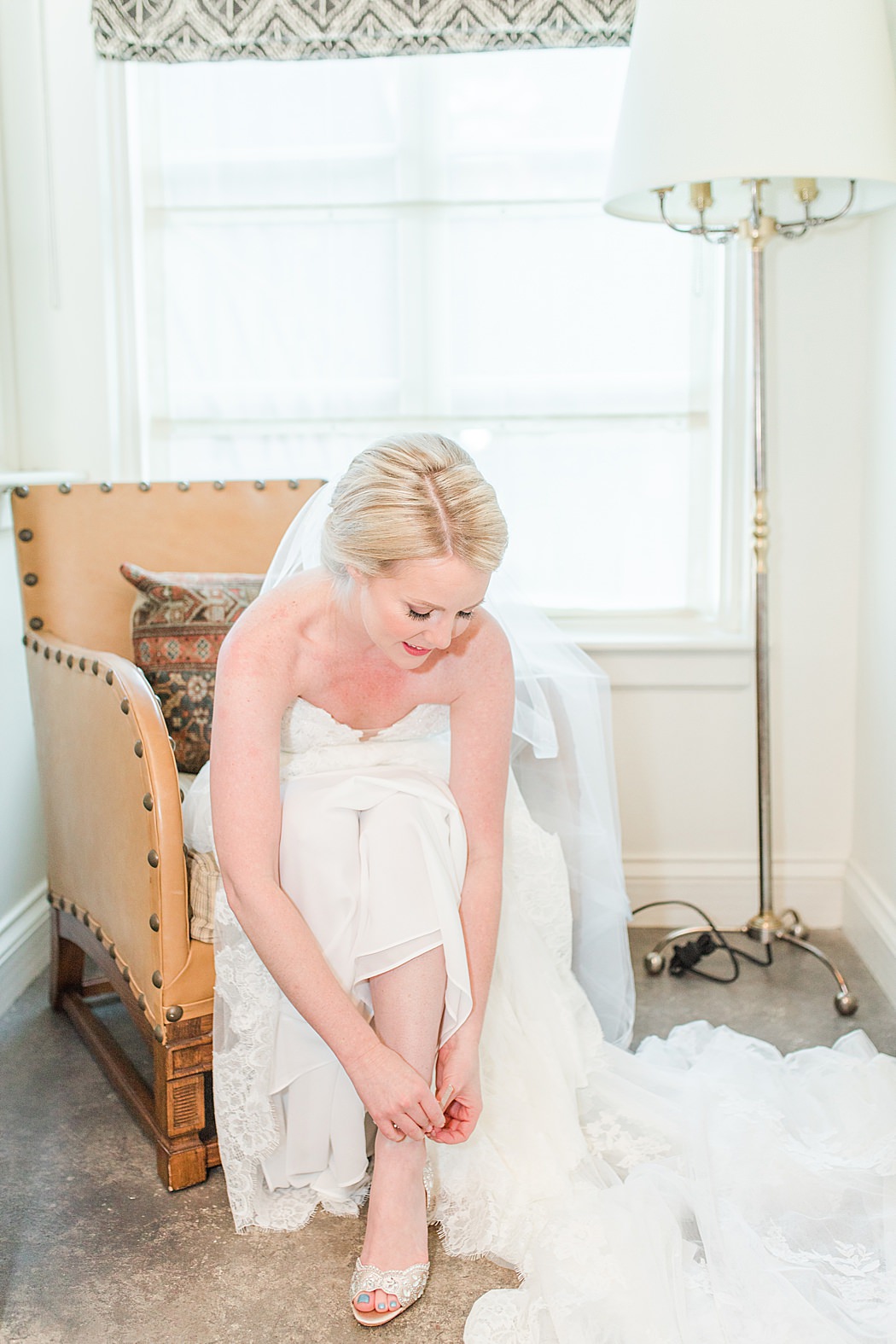 A Fall Wedding at The Hotel Emma in San Antonio By Allison Jeffers Photography 0036