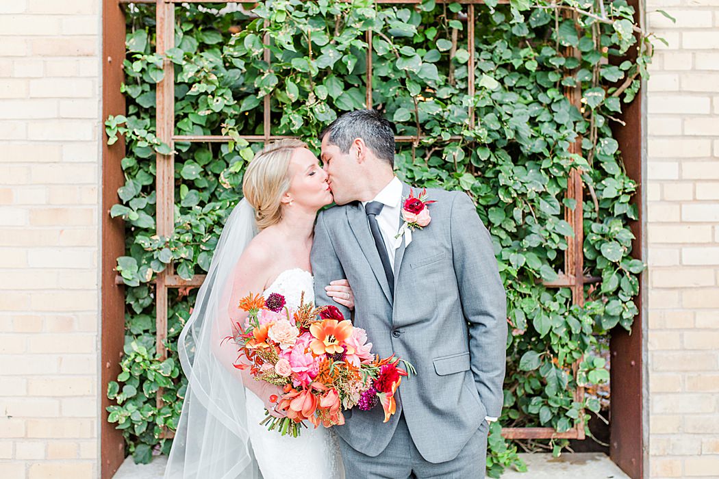 A Fall Wedding at The Hotel Emma in San Antonio By Allison Jeffers Photography 0119