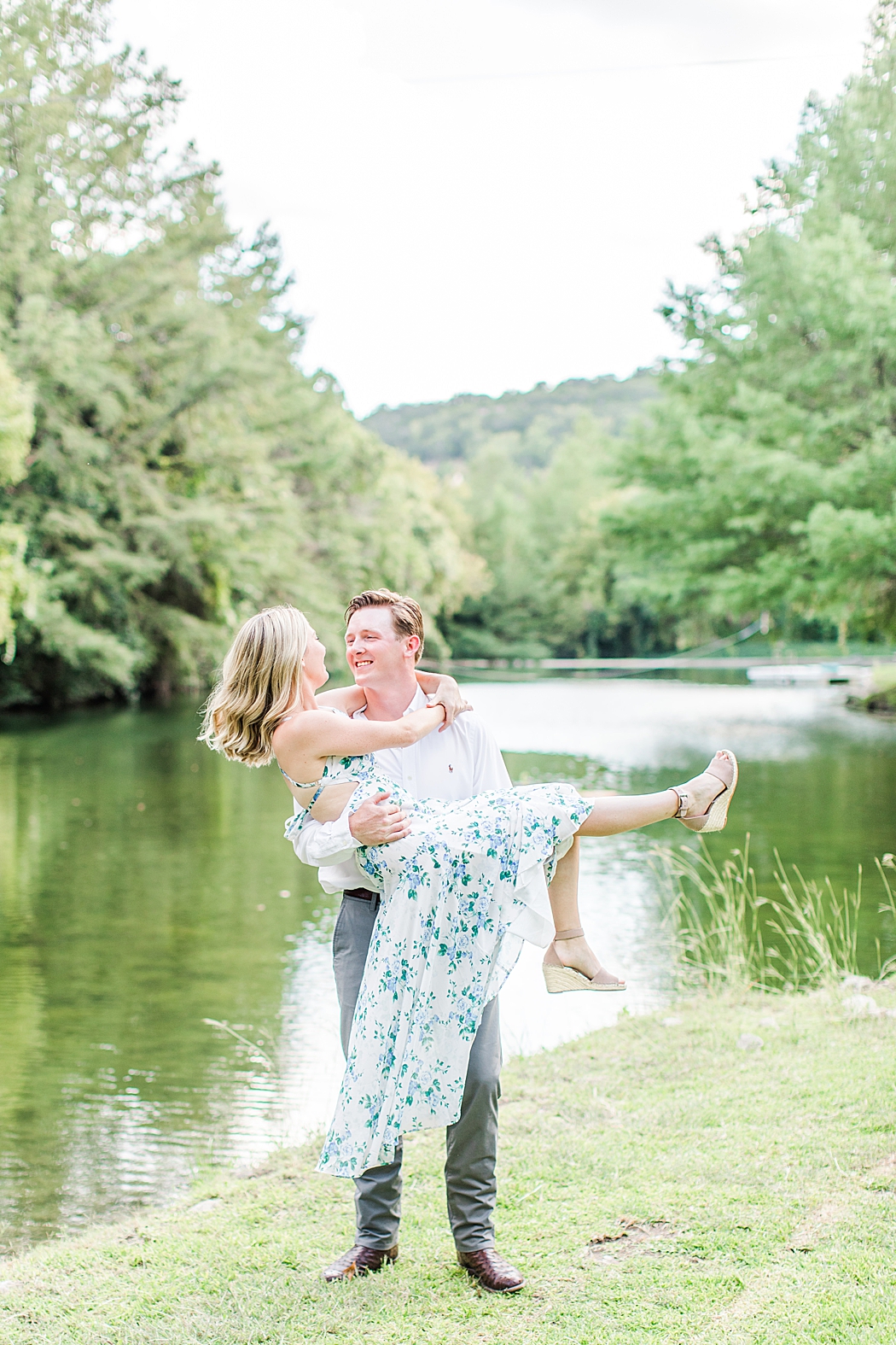 Kerrville engagement photos by Allison Jeffers Wedding Photography 0011