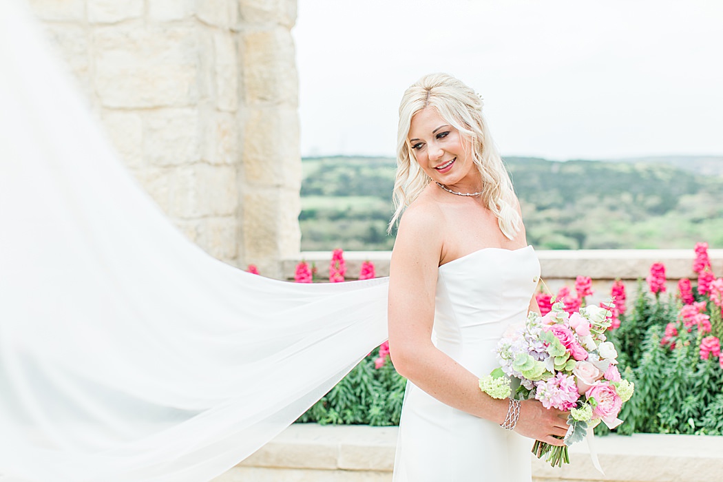 La Cantera Resort Wedding photos in San Antonio Texas by Allison Jeffers Photography 0094