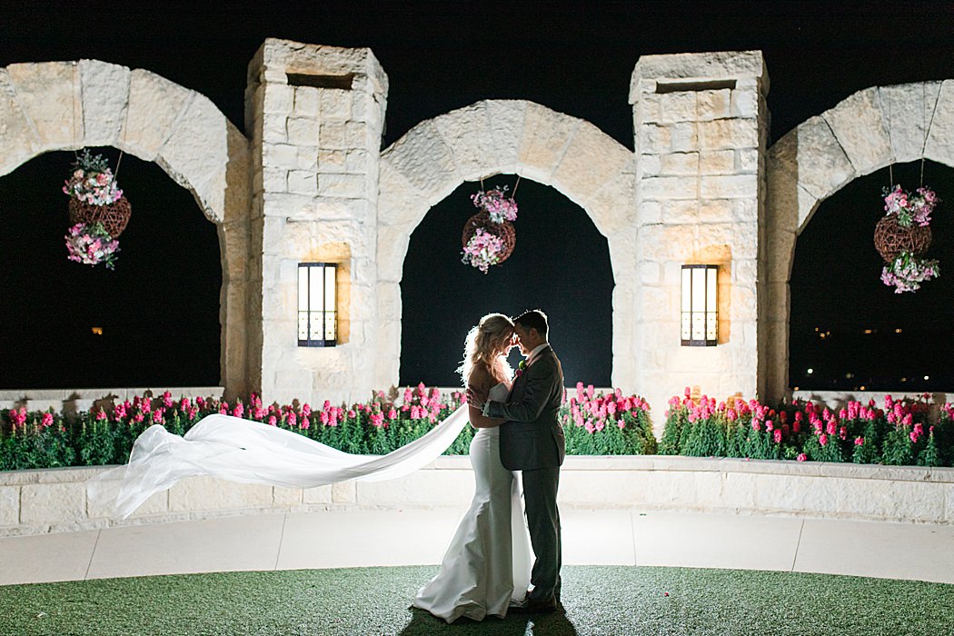 La Cantera Resort Wedding photos in San Antonio Texas by Allison Jeffers Photography 0274