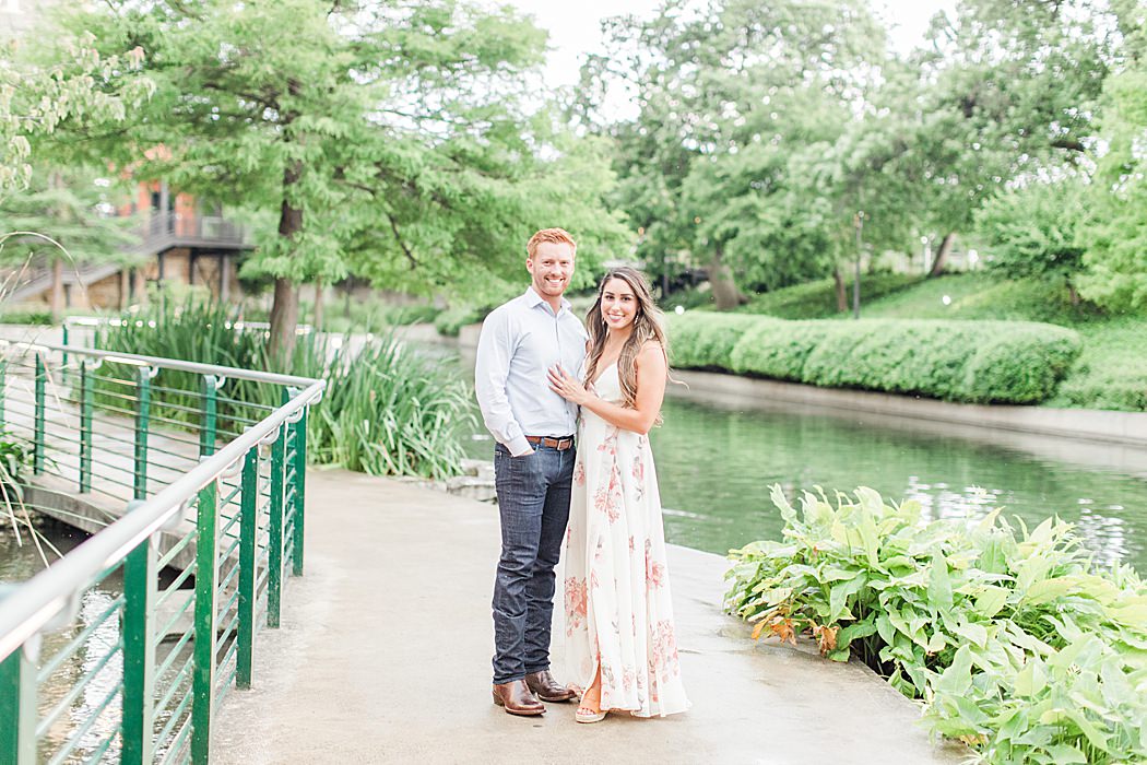 An engagment session in the rain at the Historic Pearl San Antonio Texas 0029