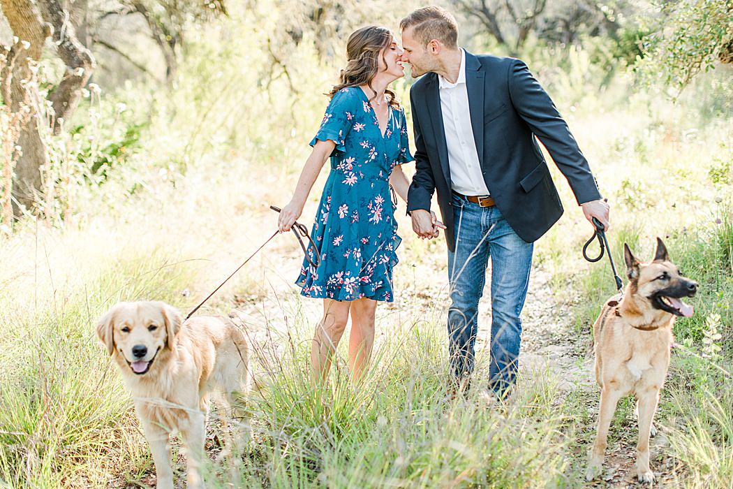 Contigo Ranch Engagement Session in Fredericksburg texas by Allison Jeffers Photography 0002