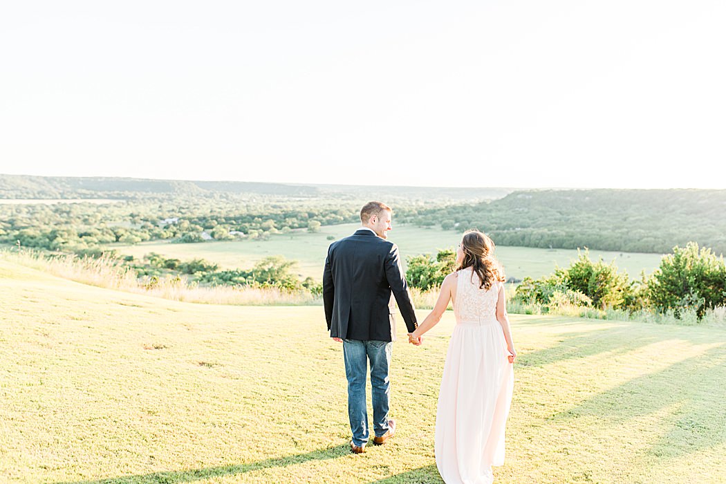 Contigo Ranch Engagement Session in Fredericksburg texas by Allison Jeffers Photography 0043