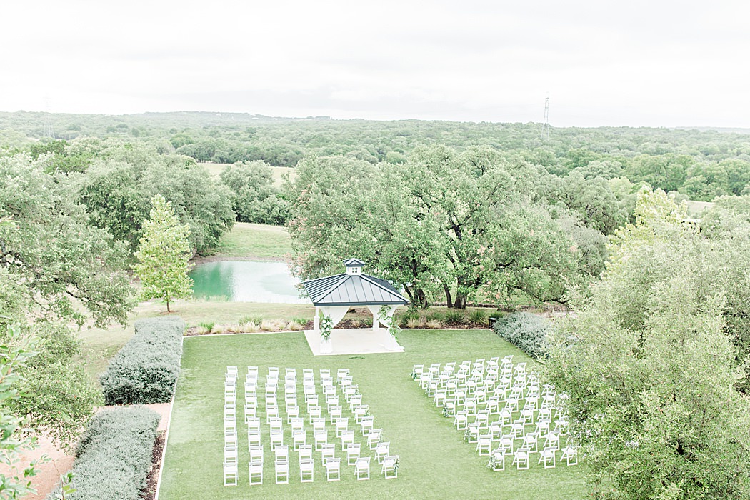 A Black and White Summer wedding at Kendall Point venue in Boerne Texas 0028