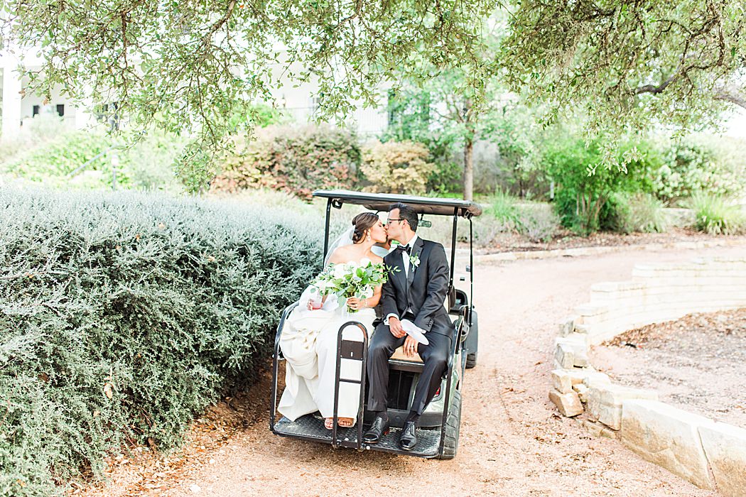 A Black and White Summer wedding at Kendall Point venue in Boerne Texas 0090