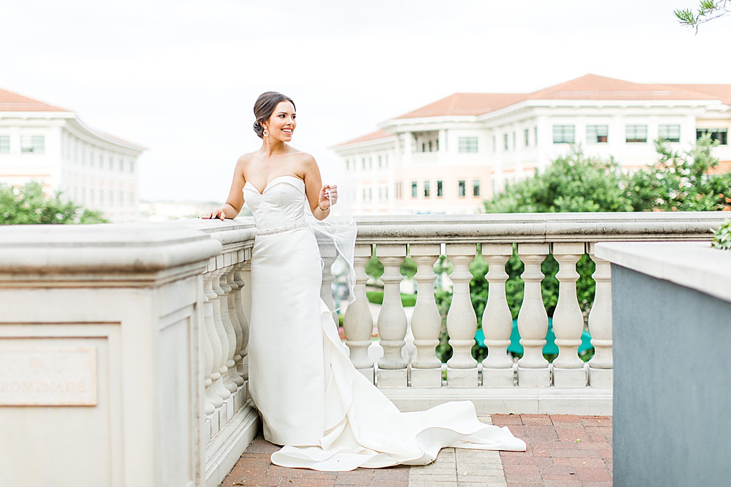 Bridal wedding Photos at The Eilan Hotel in San Antonio Texas By Allison Jeffers Photography 0018