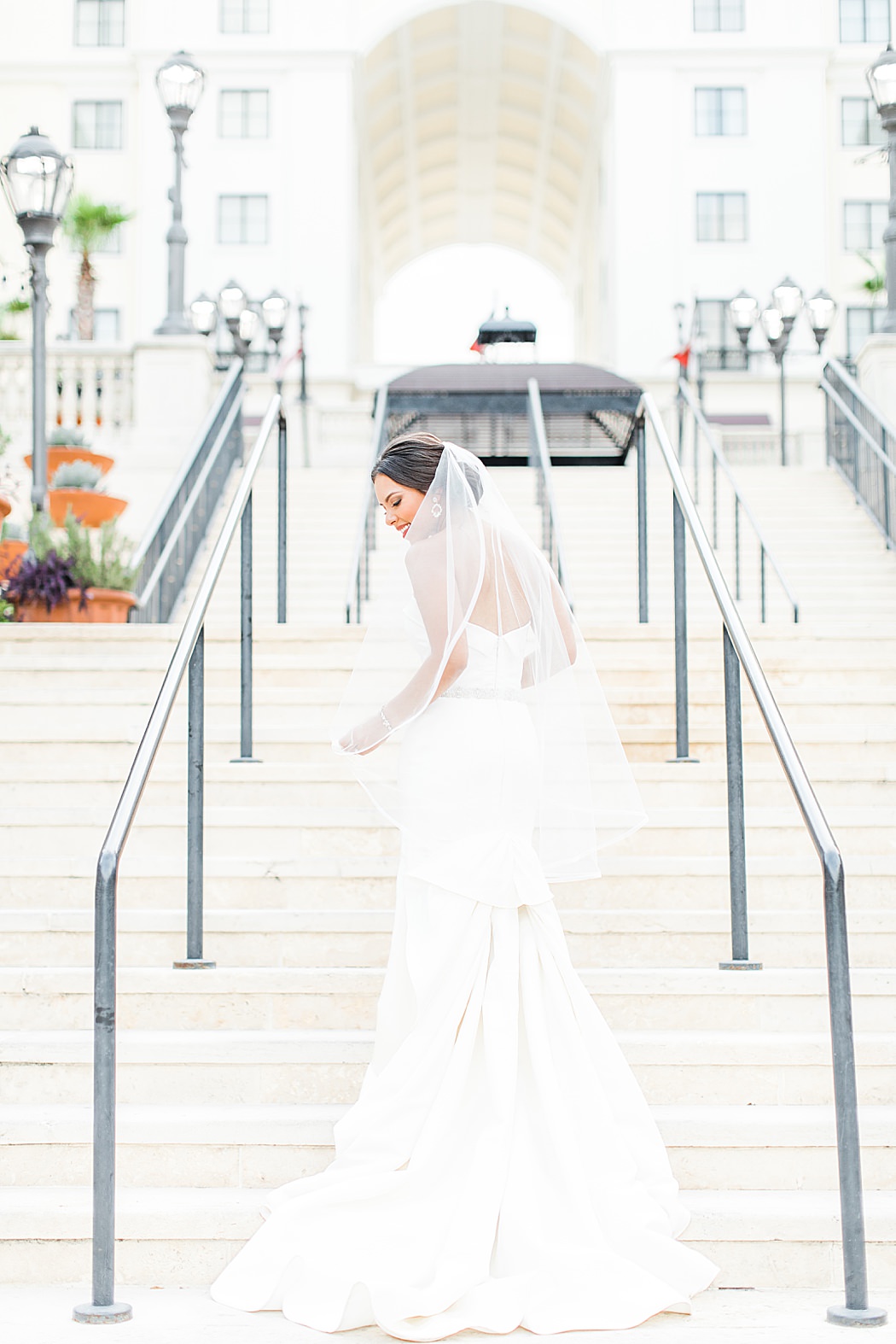 Bridal wedding Photos at The Eilan Hotel in San Antonio Texas By Allison Jeffers Photography 0025