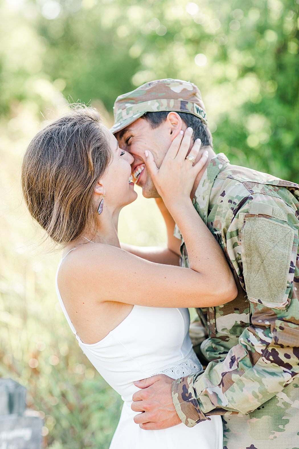 Army Engagement Session at Cibolo nature Center in Boerne by Allison Jeffers Photography 0050