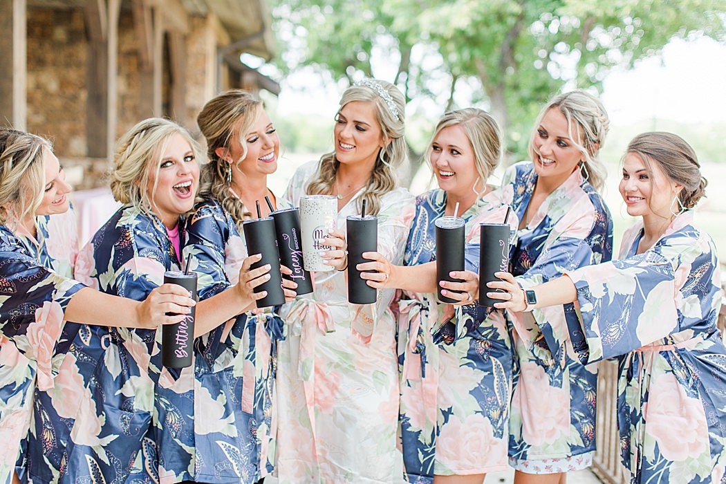 Summer Wedding at The Lodge at Country Inn Cottages in Fredericksburg Texas by Allison Jeffers Photography 0015