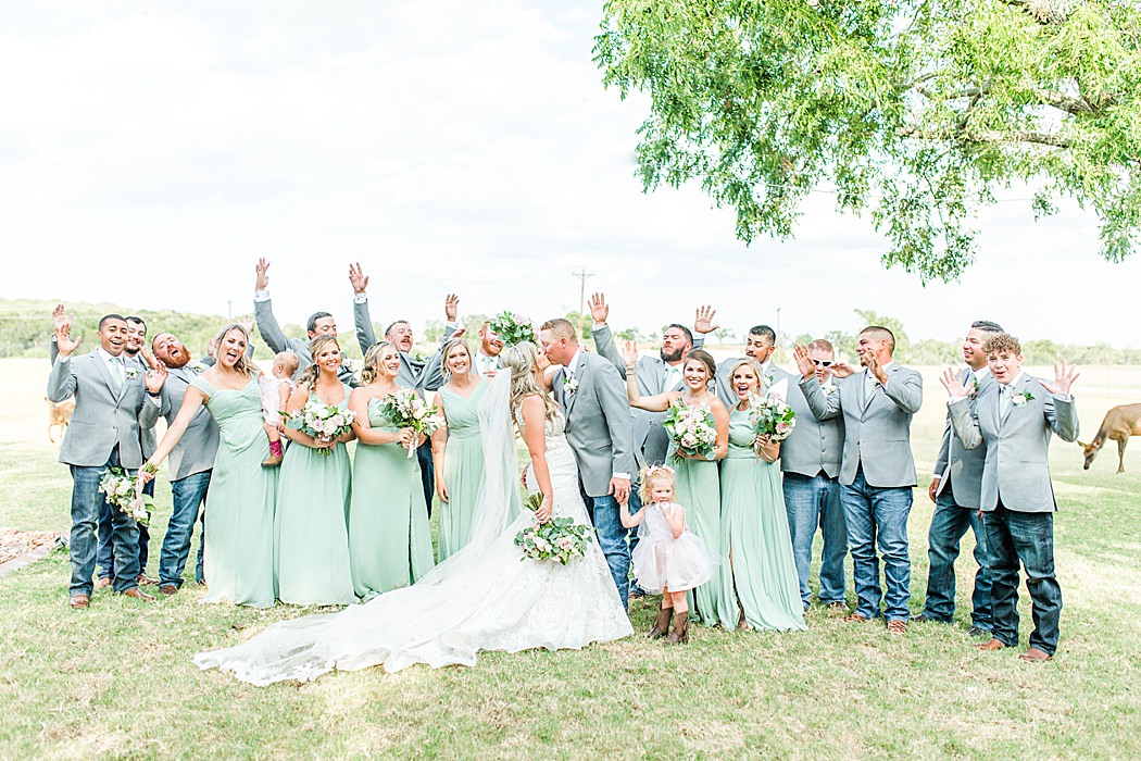 Summer Wedding at The Lodge at Country Inn Cottages in Fredericksburg Texas by Allison Jeffers Photography 0102