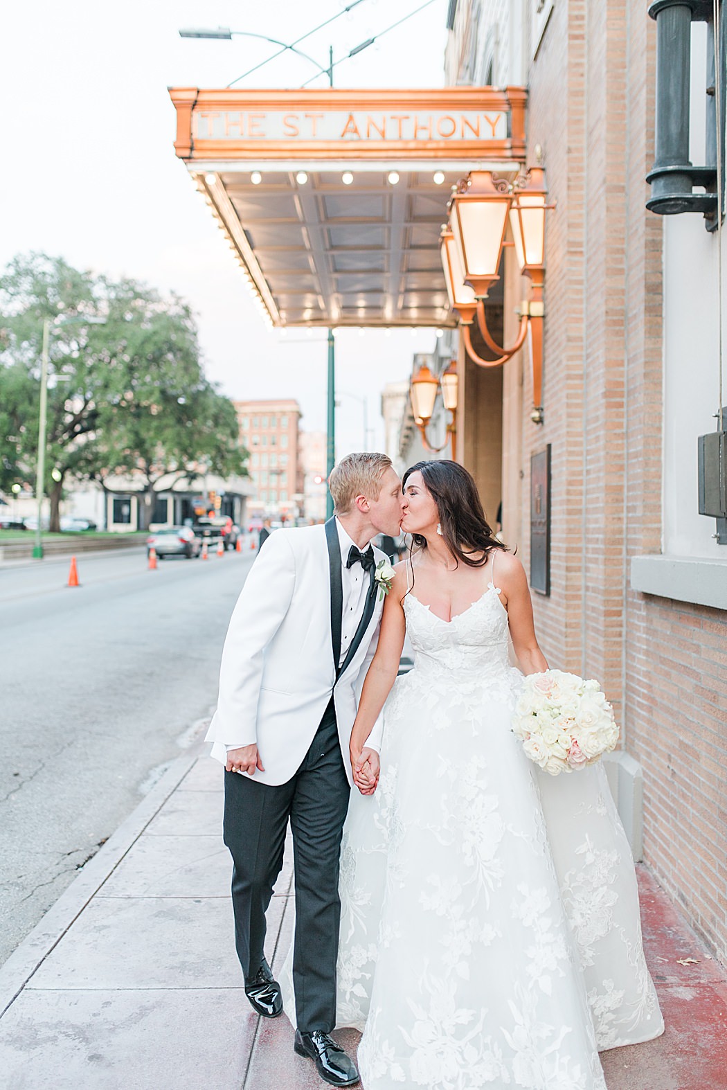 The St Anthony Hotel Wedding Reception San Antonio first Presbyterian Church Ceremony by Allison Jeffers Photography 0095