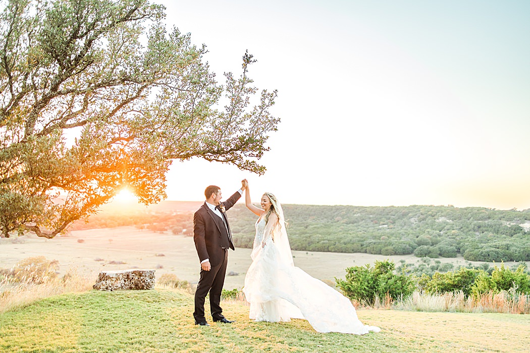 A Grey and Peach Fall Wedding at Contigo Ranch in Fredericksburg Texas by Allison Jeffers Photography 00054