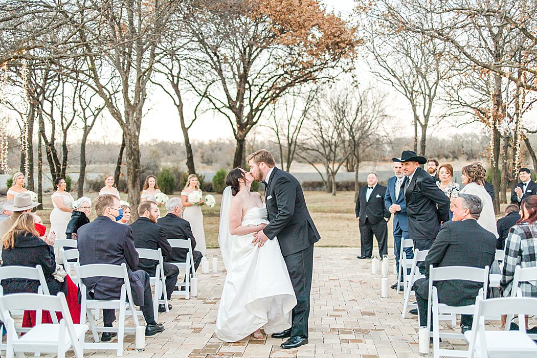 The Olana Venue Winter Wedding Photos By Dallas Wedding Photographer Allison Jeffers Photography 0162