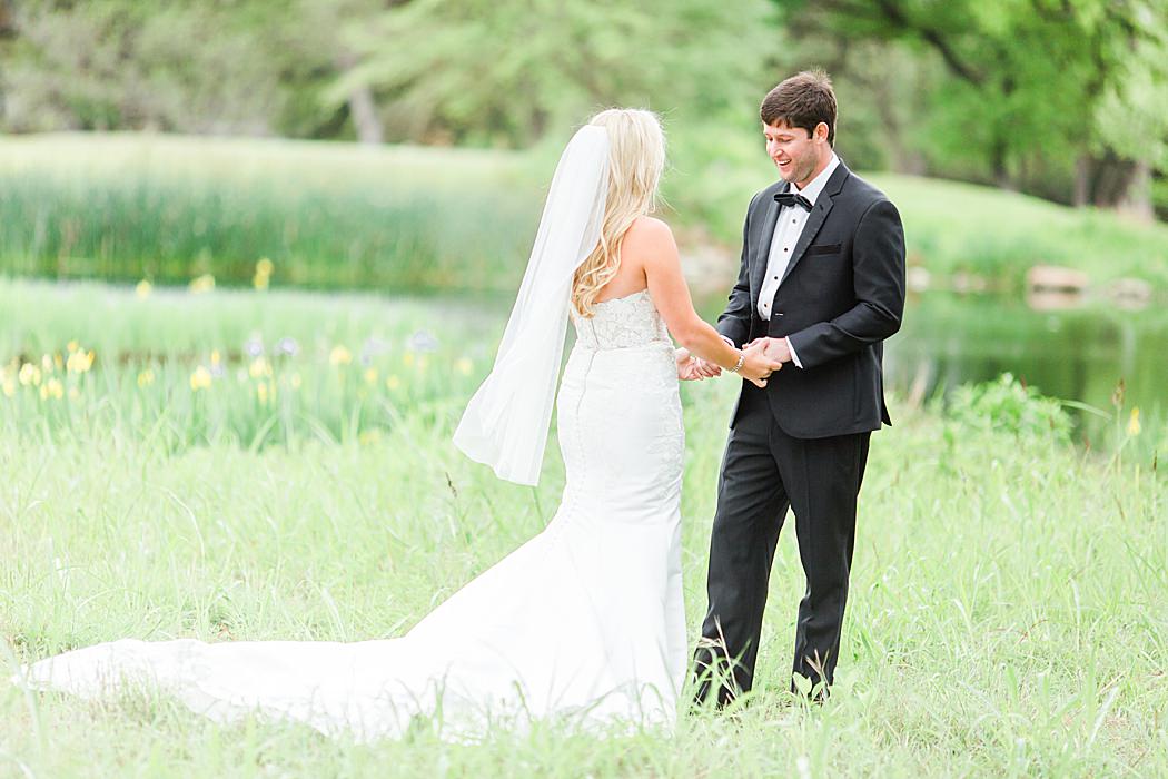 A Horseshoe Bay Wedding at Escondido Golf and Lake Club by Allison Jeffers Photography 0012