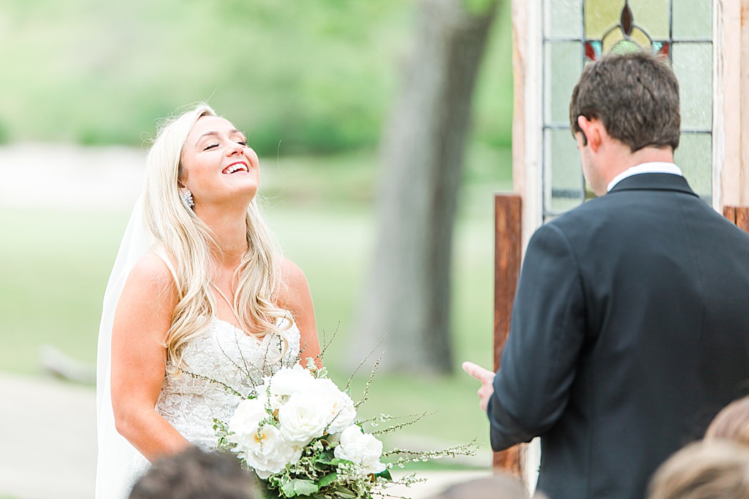 A Horseshoe Bay Wedding at Escondido Golf and Lake Club by Allison Jeffers Photography 0049