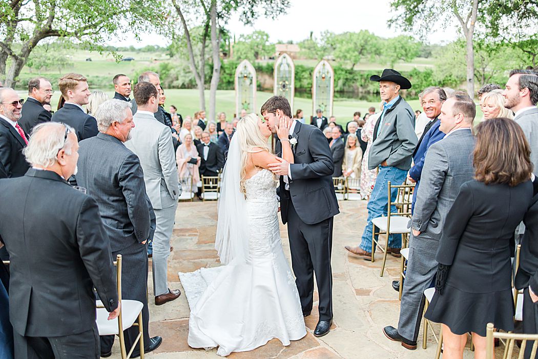 A Horseshoe Bay Wedding at Escondido Golf and Lake Club by Allison Jeffers Photography 0056