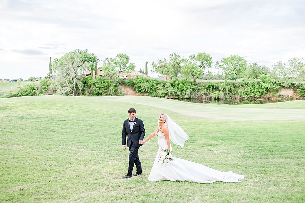 A Horseshoe Bay Wedding at Escondido Golf and Lake Club by Allison Jeffers Photography 0075