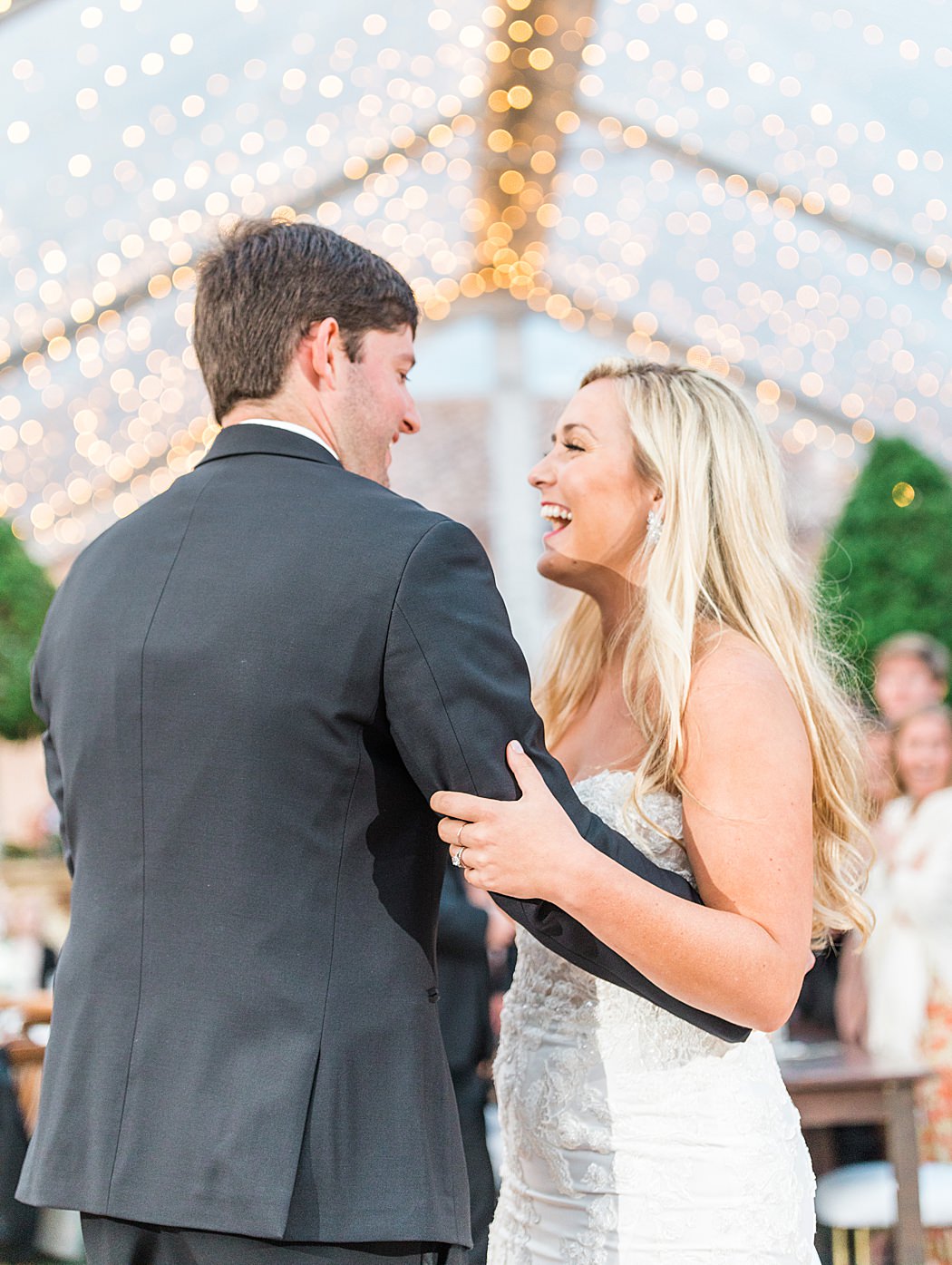 A Horseshoe Bay Wedding at Escondido Golf and Lake Club by Allison Jeffers Photography 0099
