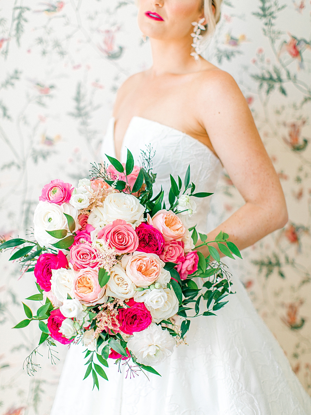 Woodbine Mansion wedding bridal photos by Allison Jeffers Photography in Round Rock Texas 0017