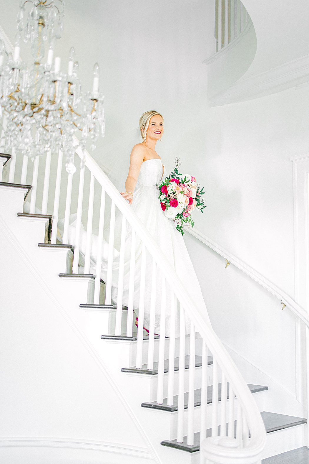 Woodbine Mansion wedding bridal photos by Allison Jeffers Photography in Round Rock Texas 0029
