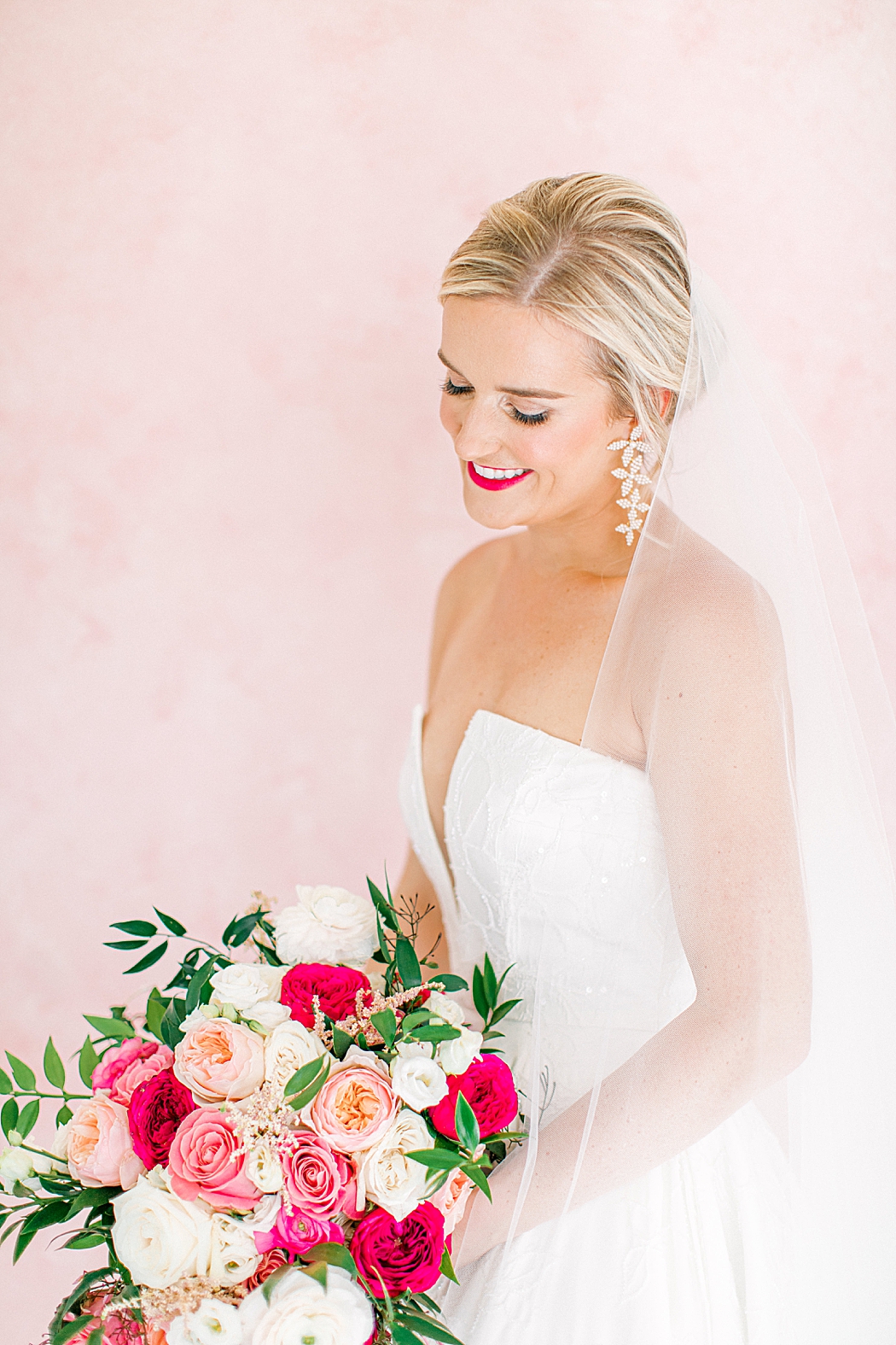 Woodbine Mansion wedding bridal photos by Allison Jeffers Photography in Round Rock Texas 0060