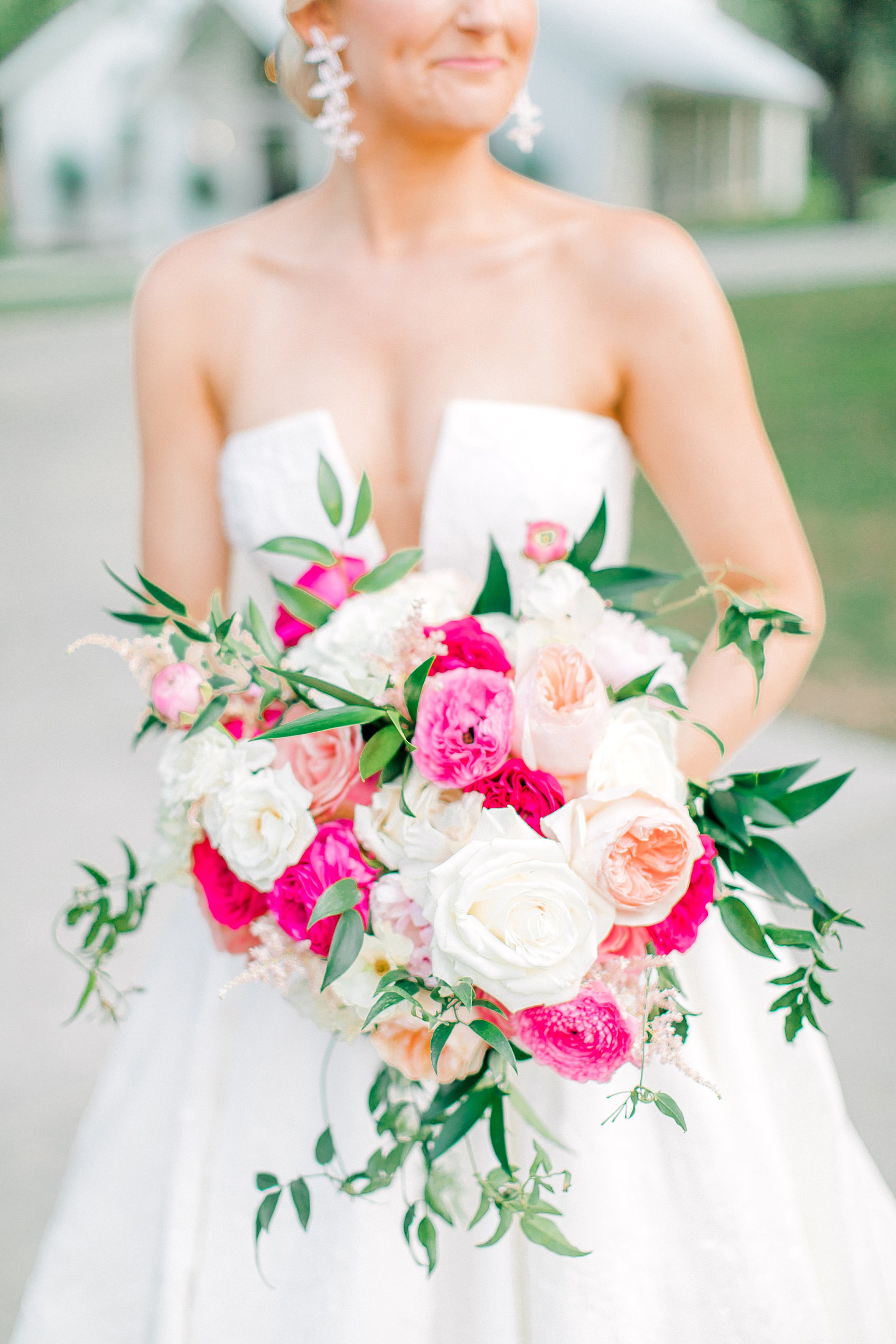 Pink Floral Spring Wedding at The Chandelier of Gruene By Allison Jeffers Wedding Photography 0079