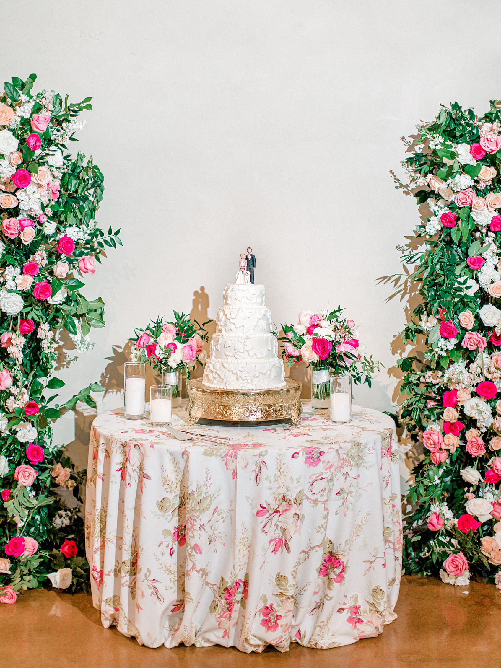 Pink Floral Spring Wedding at The Chandelier of Gruene By Allison Jeffers Wedding Photography 0100