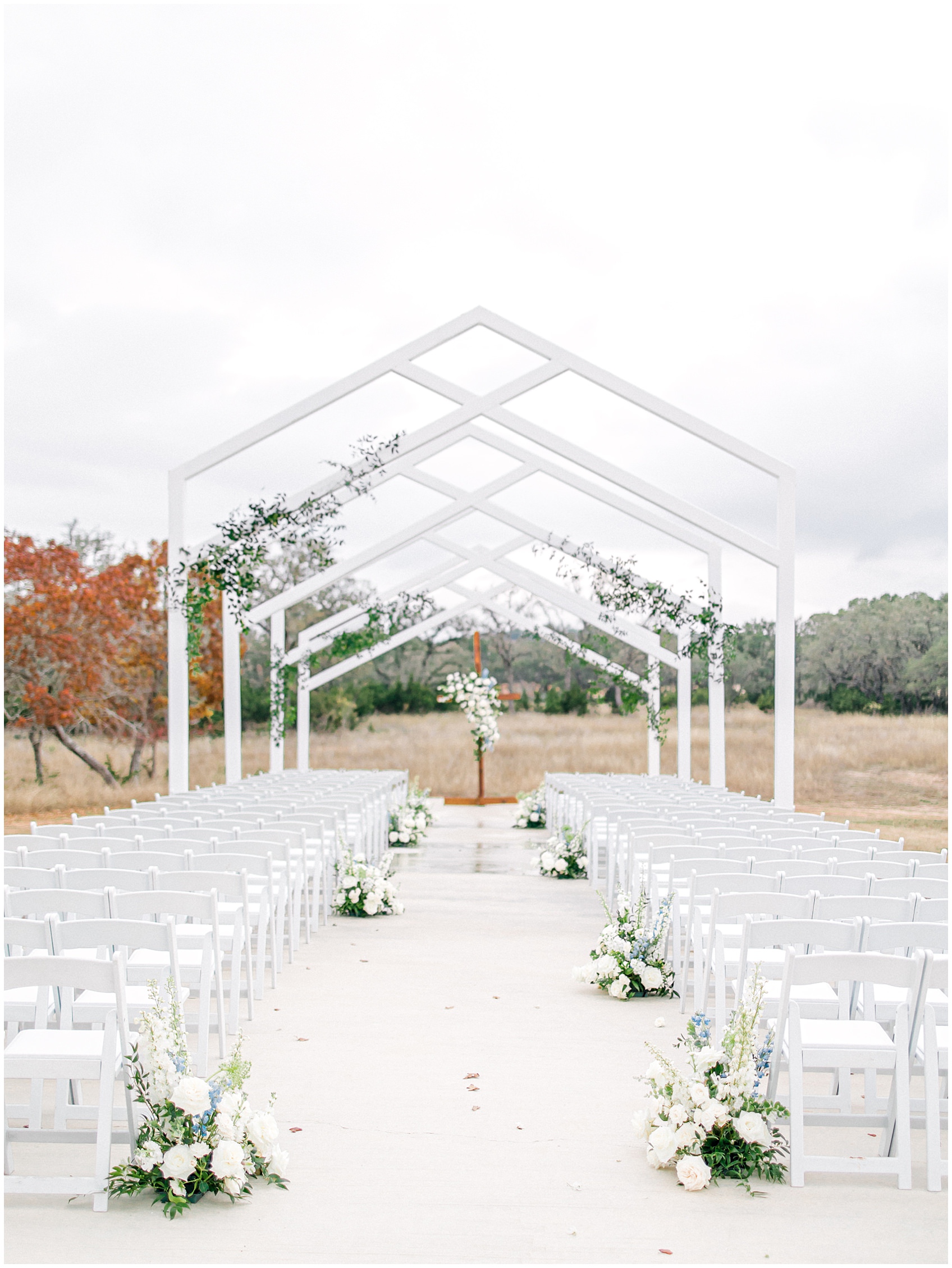 Swallows Eve wedding in Fredericksburg Texas by Allison Jeffers Photography 0019