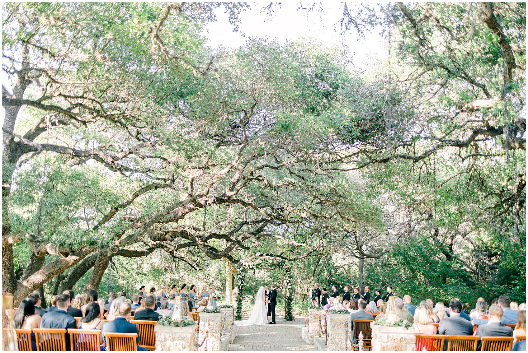 camp lucy wedding at sacred oaks venue by Allison Jeffers Photography 0046 1