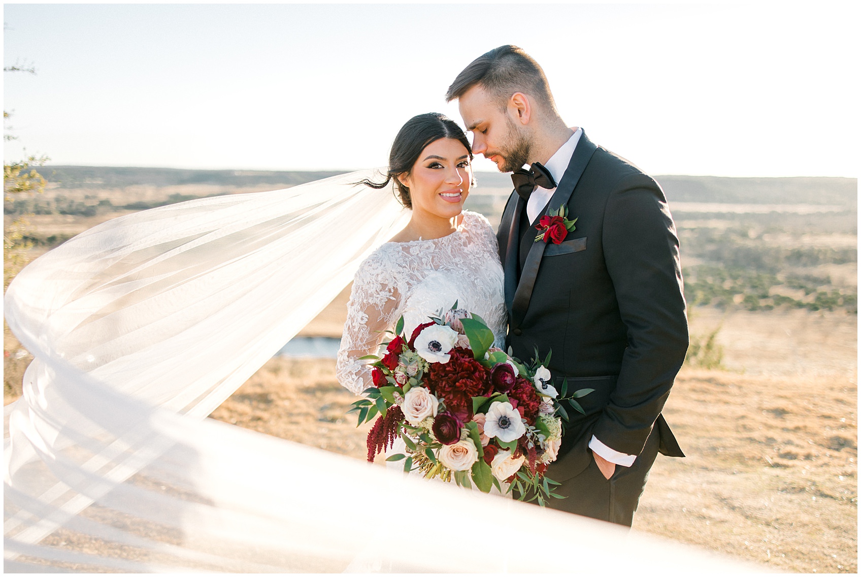 contigo ranch wedding in Fredericksburg Texas by Allison Jeffers Photography 0059