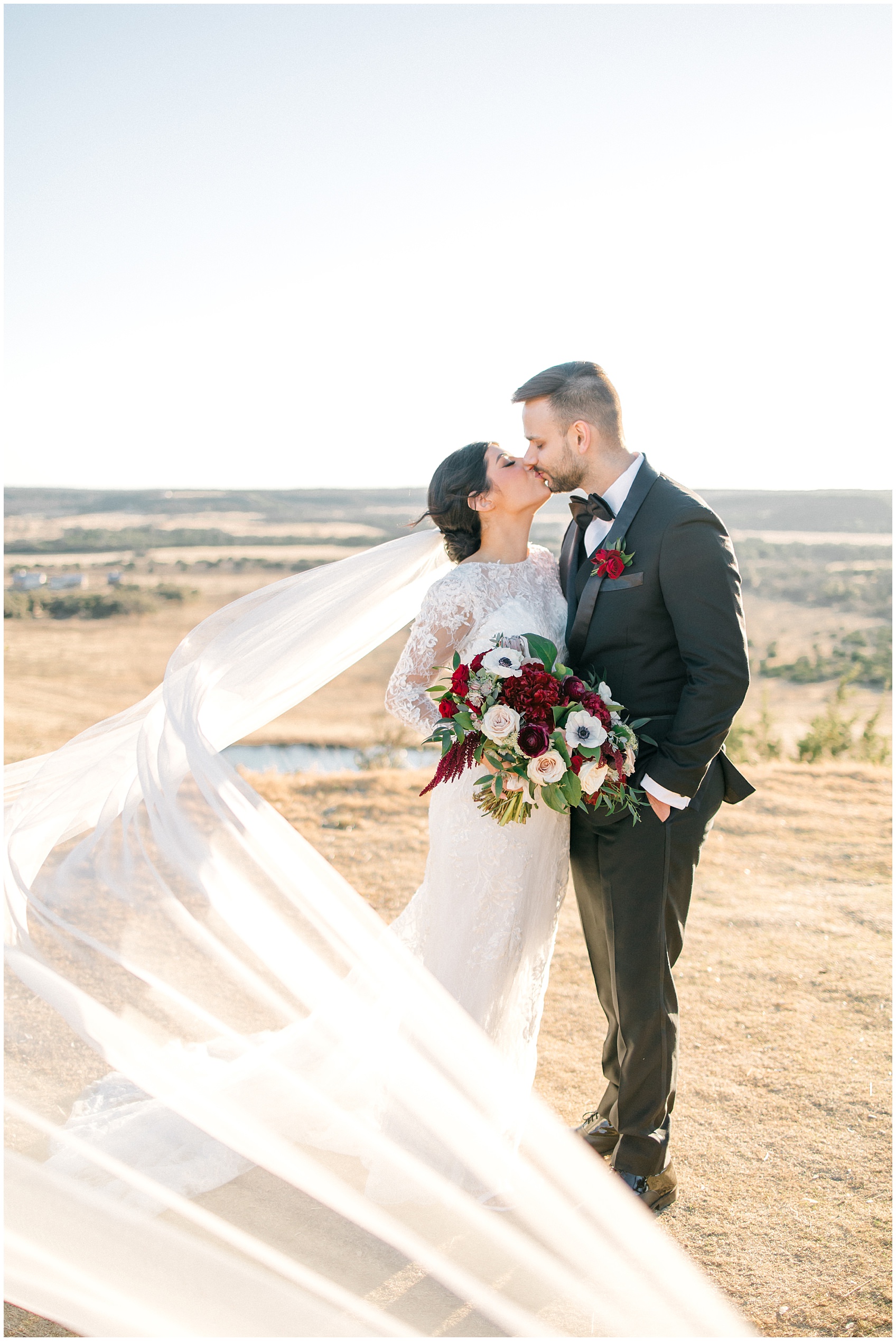 contigo ranch wedding in Fredericksburg Texas by Allison Jeffers Photography 0061